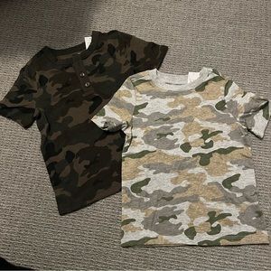 *NWT* Set of 2 Old Navy Short Sleeve T-Shirts